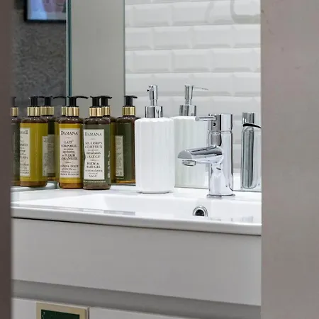 Lovelystay - Allderman - Almada 3º F Porto