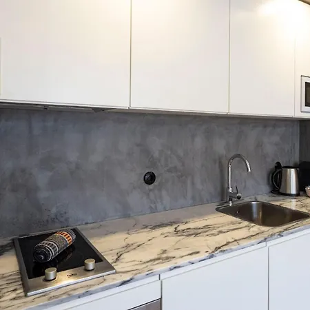 Lovelystay - Allderman - Almada 3º F Apartament *